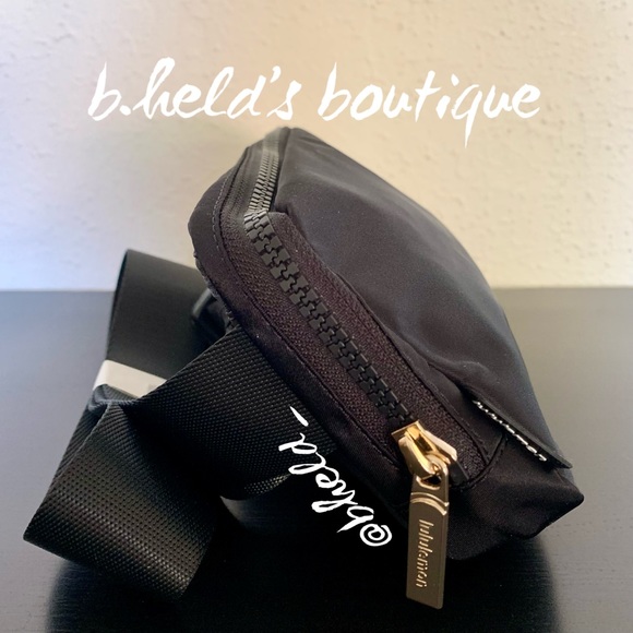 lululemon Everywhere Belt Bag in Black with Gold Zipper OS (1L) Brand New NWT - Picture 7 of 16